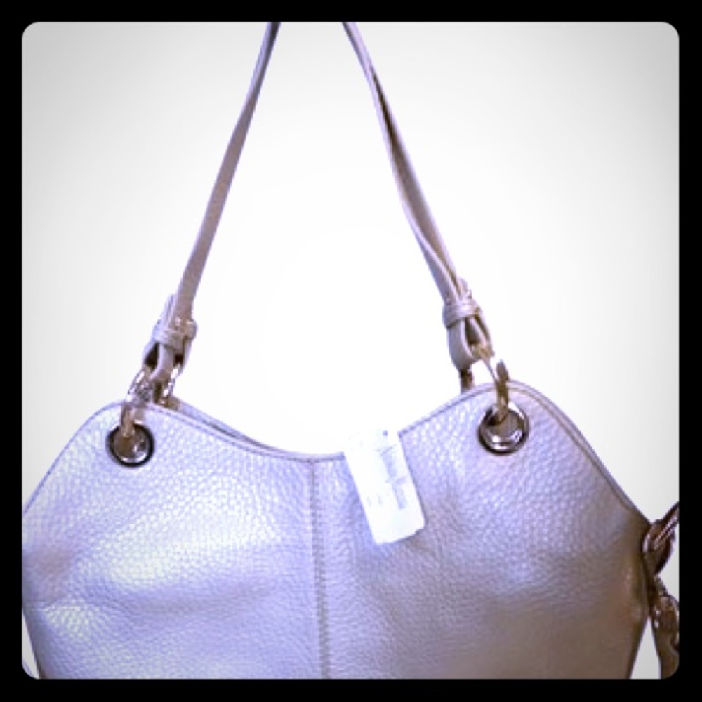 🔅COLE HAAN🔅 leather handbag